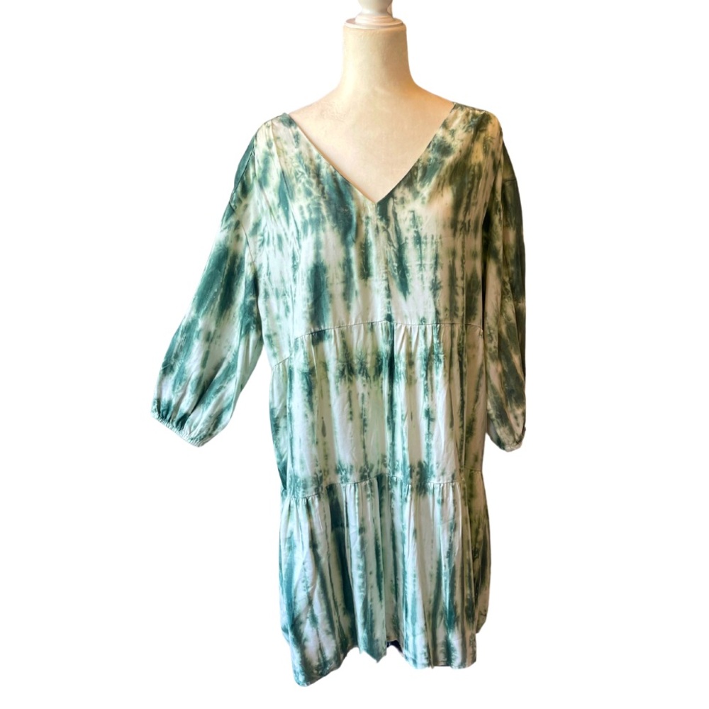 Tie Dye Loose Dress in Green and White
